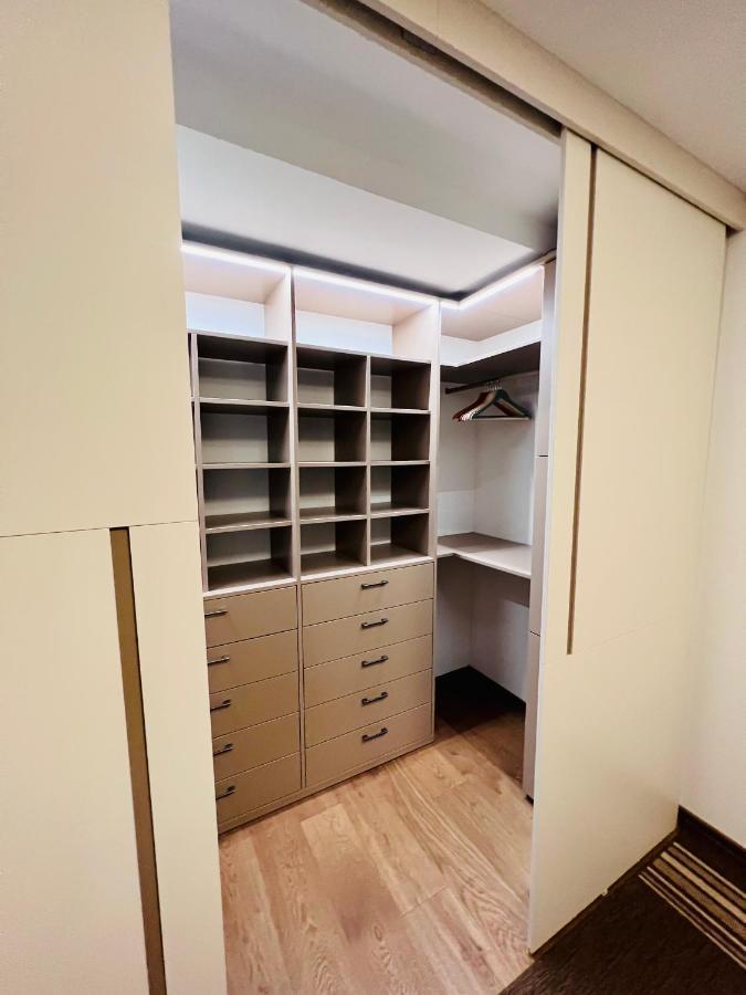 באנסקה ביסטריצה Bl - The Penthouse, 24Hr Self Check-In, 2 Bedrooms, Fireplace, Ac, Panoramic View From Main Balcony, 3-Minute Walk To City Center מראה חיצוני תמונה